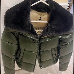 Women’s Puffer Jacket